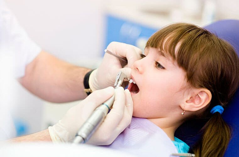 Los niños y el dentista